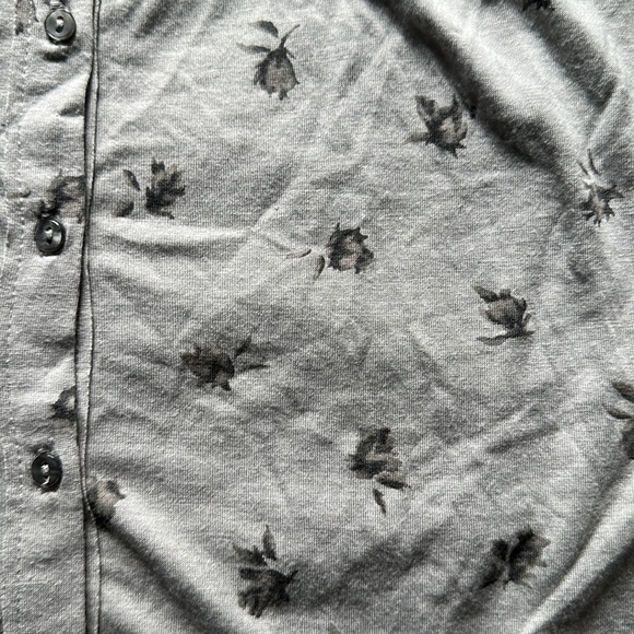 Gray blouse - Picture 3 of 3